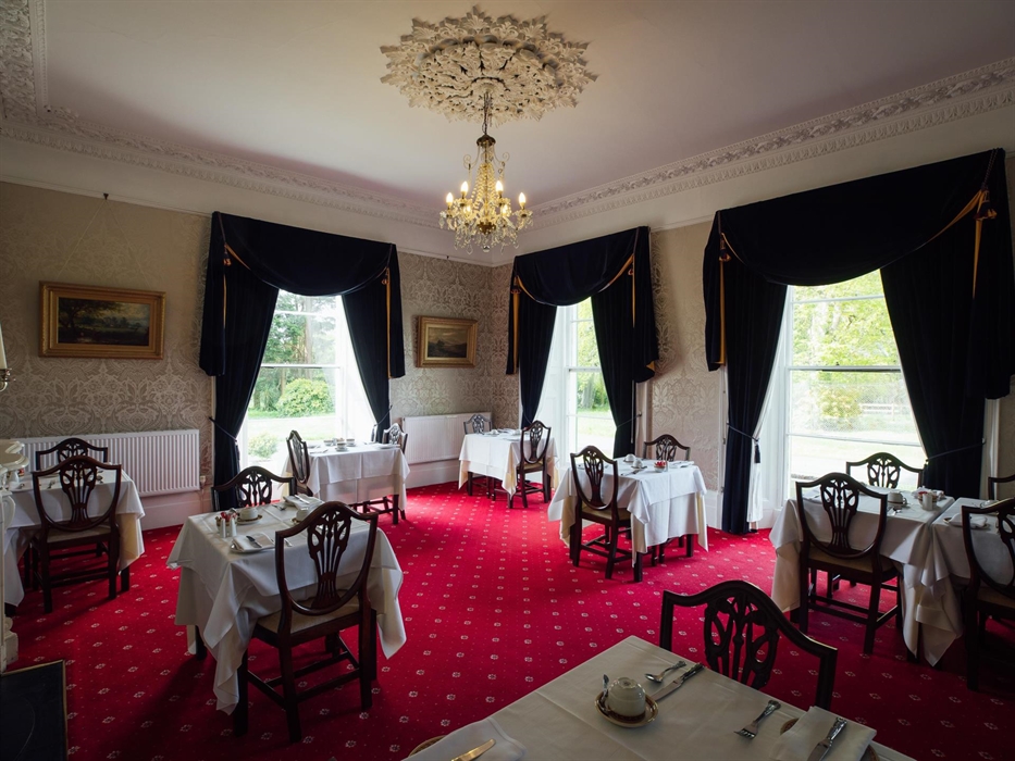 Can be arranged into either conference/board meeting or theatre style format