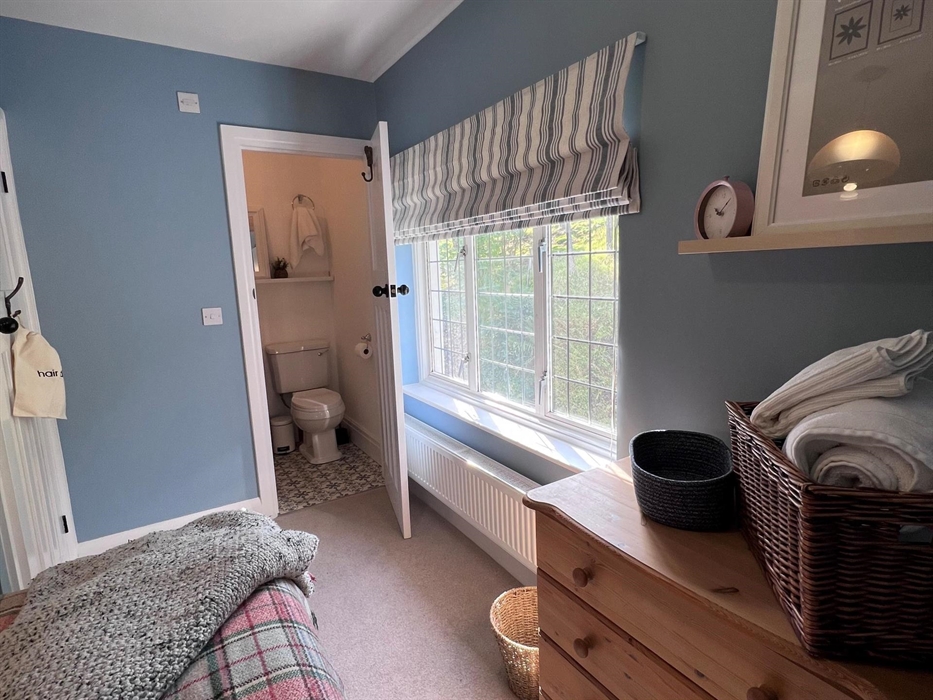 Small double with en-suite