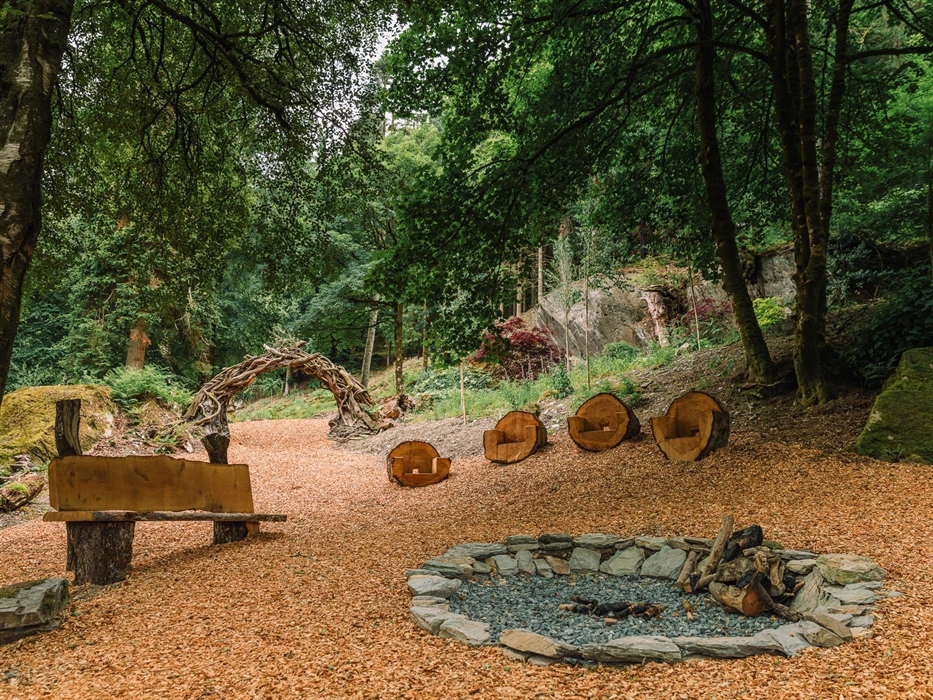 In ancient Celtic tradition, the Holly King is the personification of winter, and locked in an eternal battle with the Oak King. The court honours the