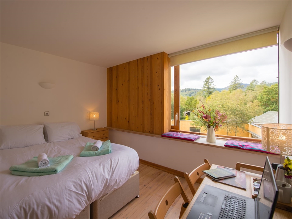 24 en-suite bedrooms