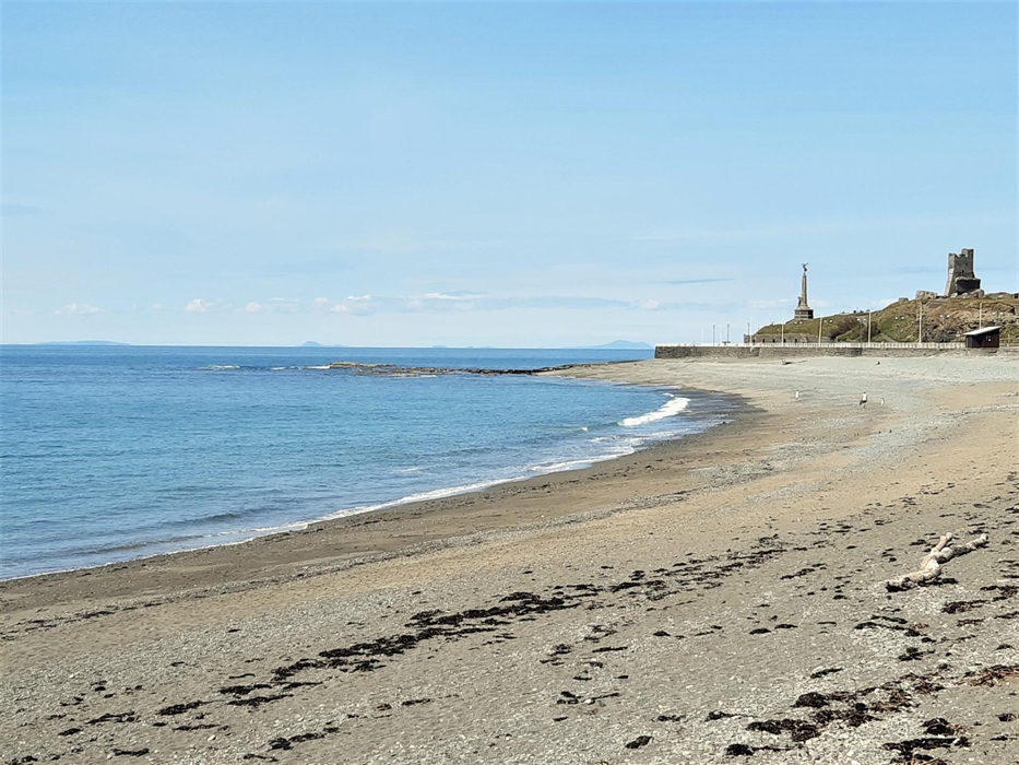 South beach, castle and grounds