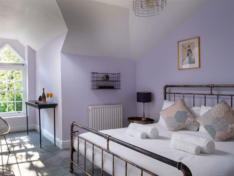 The Cors Country House