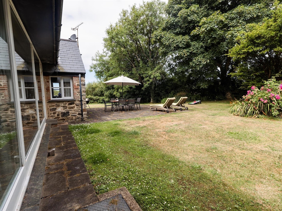 Lower Lochturffin Patio
