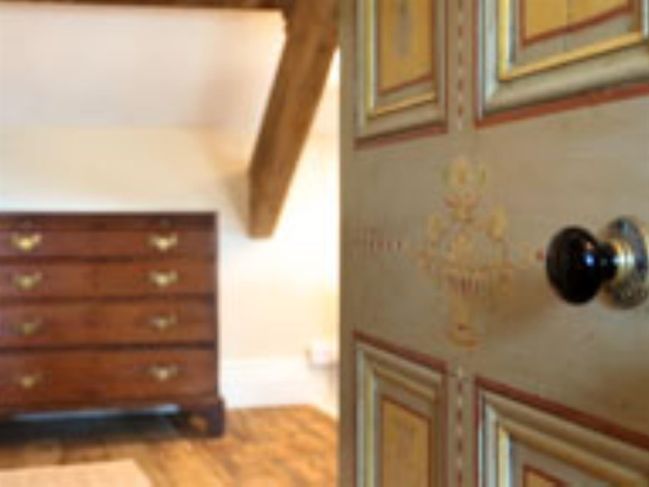 Furnished with antiques & original quirky features