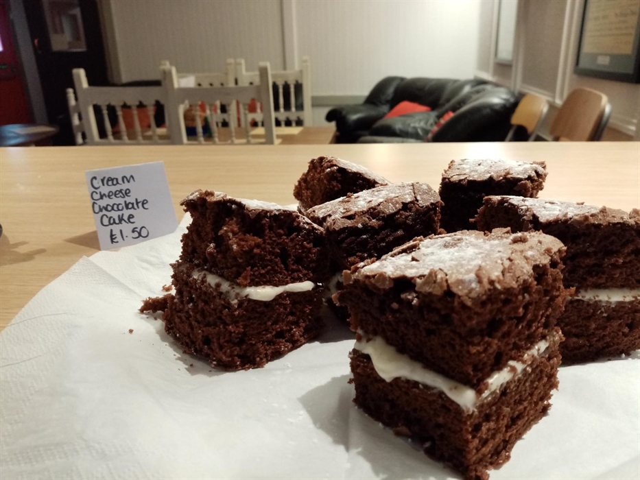 Squidgy chocolate cake