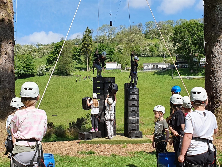 Parkwood Outdoors Dolygaer - Test your nerve on our crate stack toppling adventure