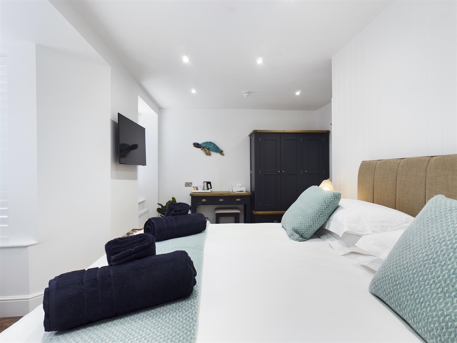 Room Three - Twin or Superking Family room Ensuite with Shower