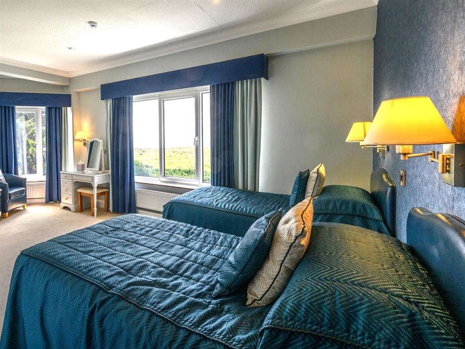 We have a variety of rooms from singles to doubles, family and superior rooms