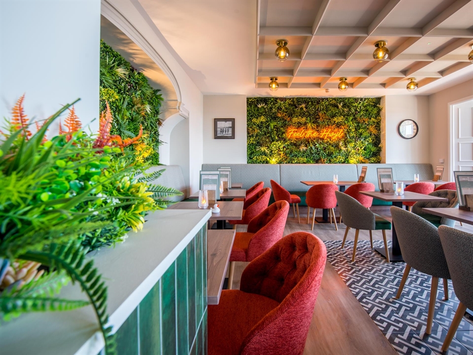 Essence Dining Space