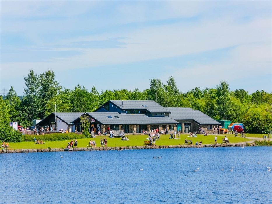 Enjoy delicious hot and cold drinks in our Lake View Cafe and find out more about mini golf, go-karts, rock climbing and water activities from our fri