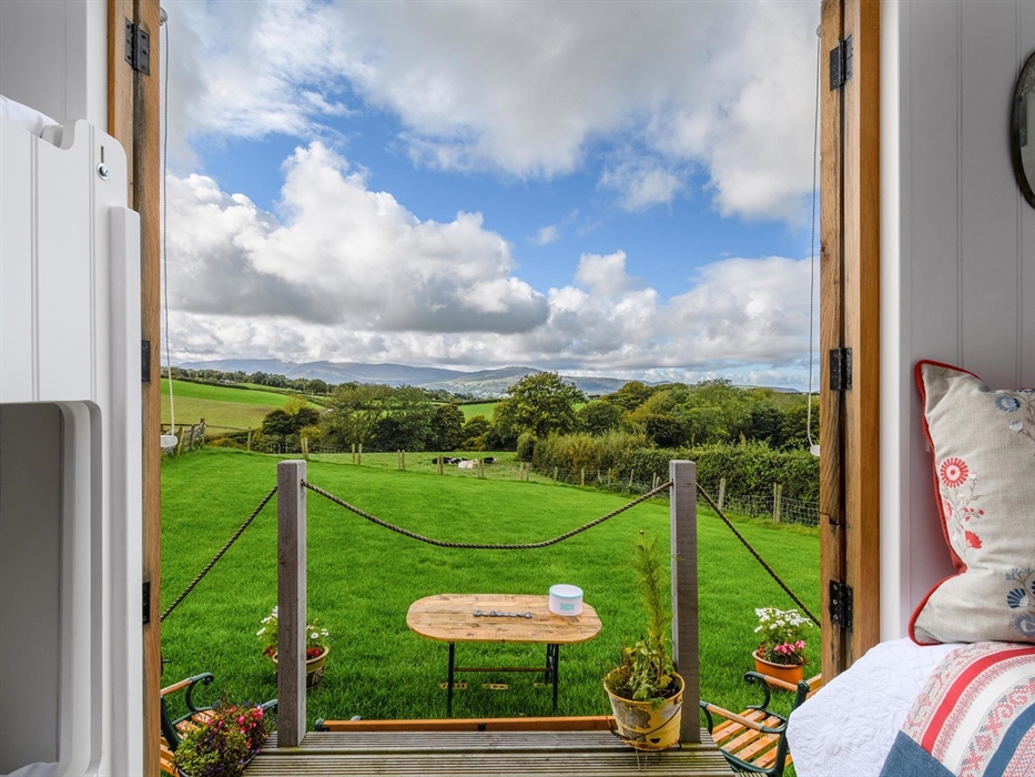 This shows what you look out to when inside the hut