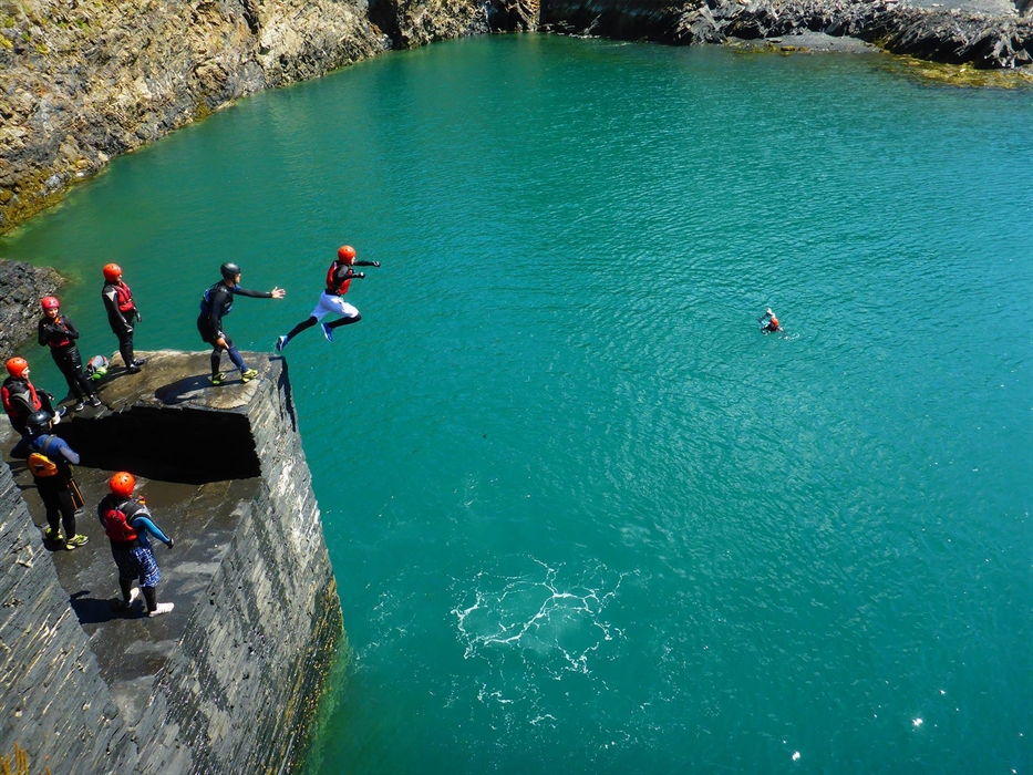 Experiences are tailored for children and adults alike. Every adventure with Celtic Quest Coasteering finishes jumping in The Blue Lagoon, Pembrokeshi