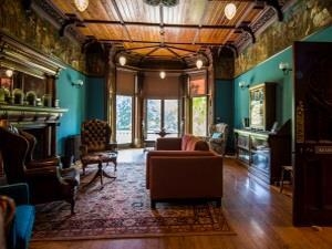 Insole Court Mansion and Gardens