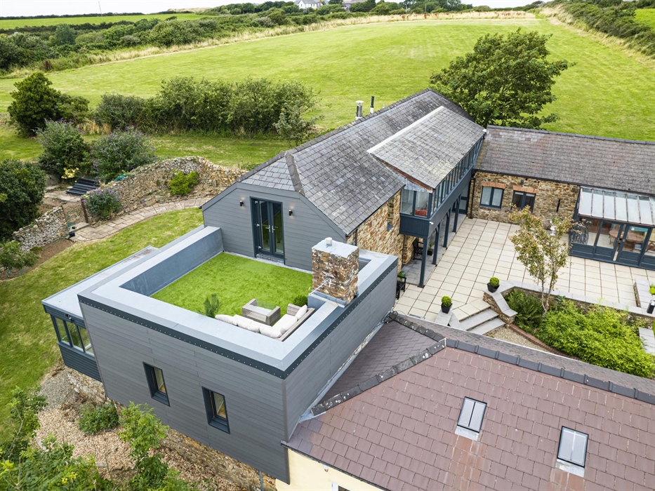 Explore a private garden where nature's chorus accompanies your explorations, extending a serene backdrop to your morning coffee or evening reflection