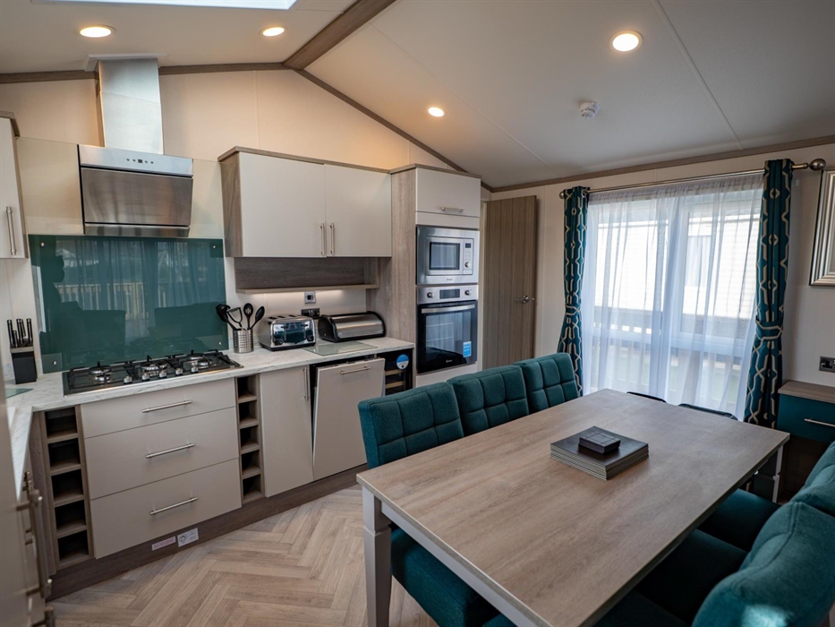 Luxury Lodge Kitchen