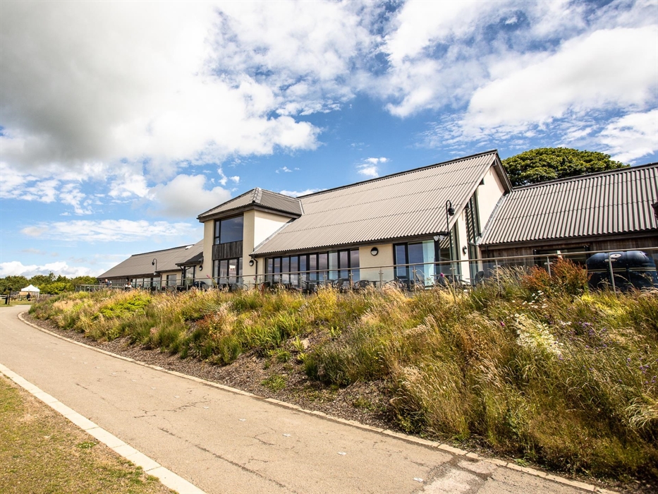 Llys-y-frân Lake & Visitor Centre