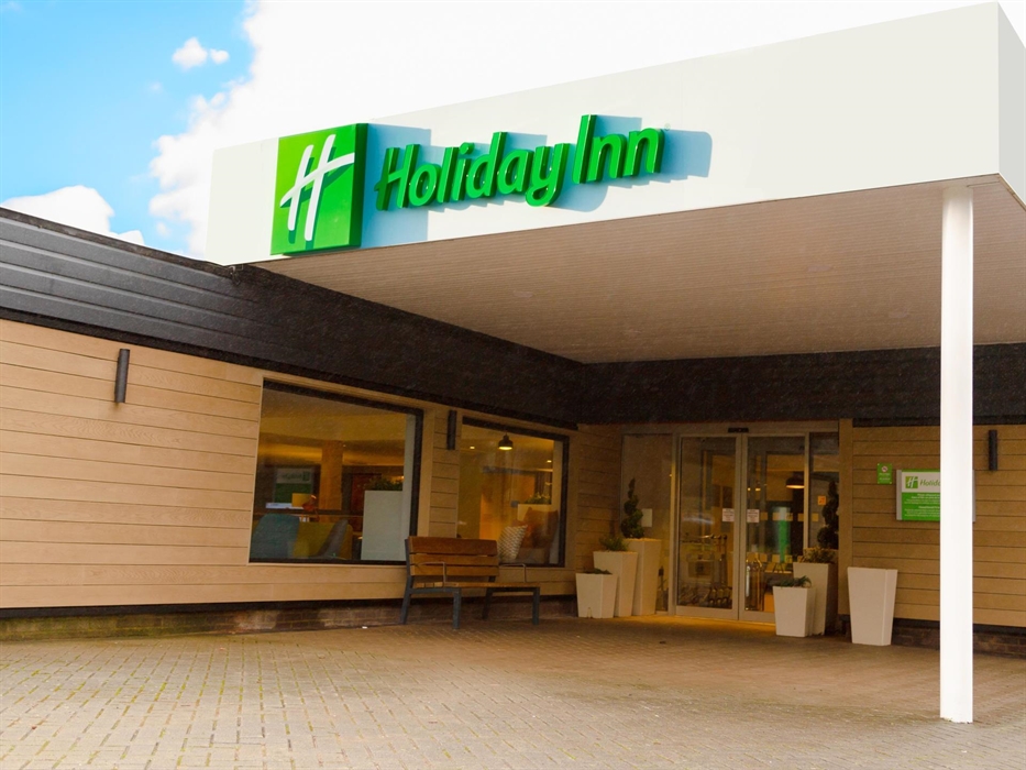 Exterior of Holiday Inn Newport