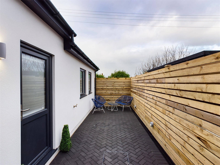 Driftwood Lodge Private Seating Area