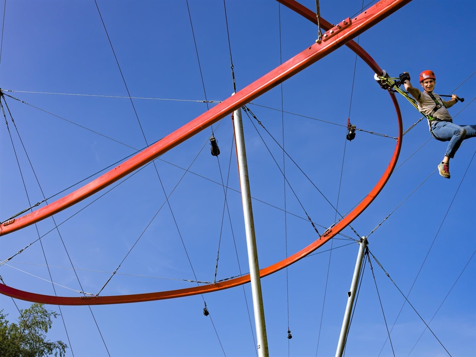 Gliding across the Aero Explorer