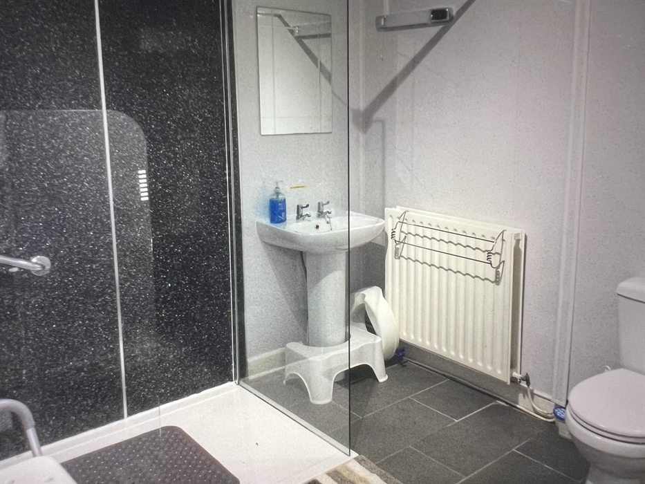 Wet room wheelchair friendly