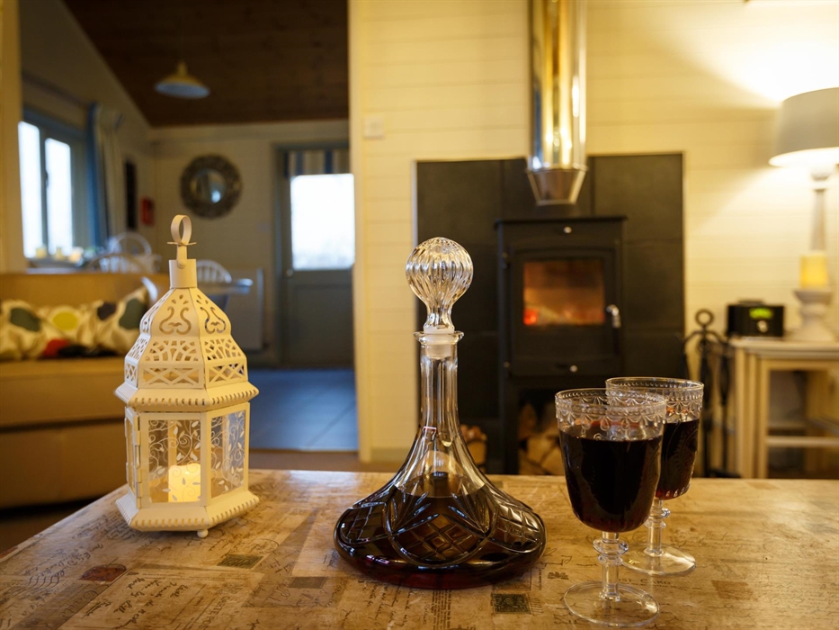 The Lodge - Living Room/Woodburner