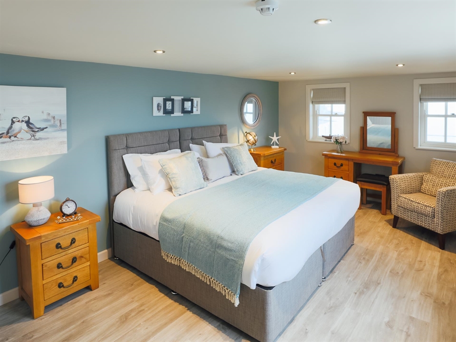 The Shores Apartments