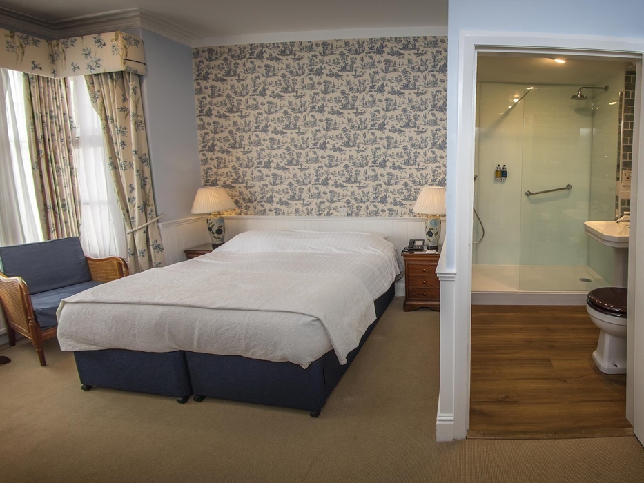The Dunoon’s individual, elegant bedrooms have Hypnos mattresses for a great night’s sleep and Molton Brown toiletries for the perfect touch of luxury