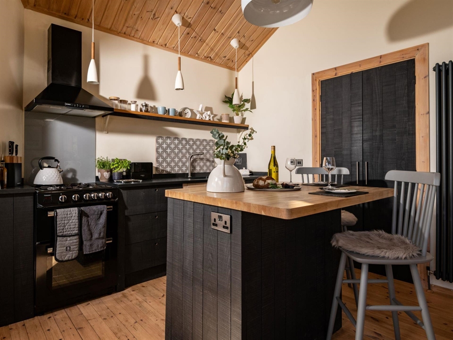 A well equipped kitchen space perfect for two