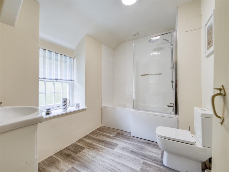 Tyn Y Parc Farmhouse