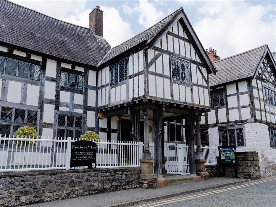 Nantclwyd y Dre