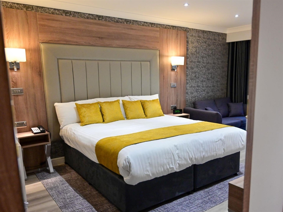 Superior King Bedroom