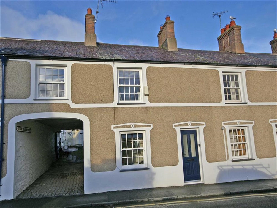 White-o-morn-ext1a-tbs