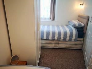 Aelfor One Twin Bedroom with Sea Views