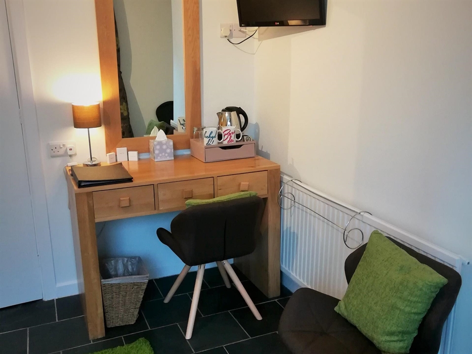 Room 9 - Dressing Table