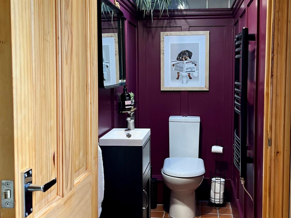 Even the smallest of rooms deserve some glamour!