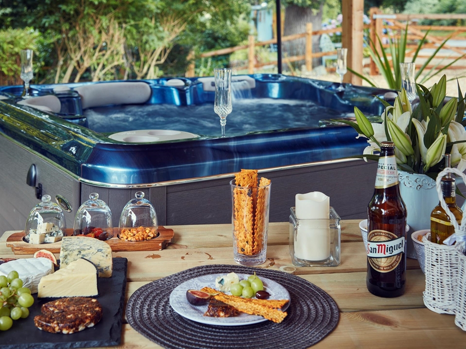 The Bach - Outdoor Dining