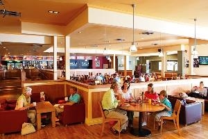 Mash and Barrel: Lounge-Bar-Cafe