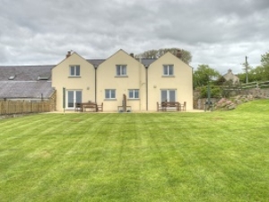 Rear view to cottages