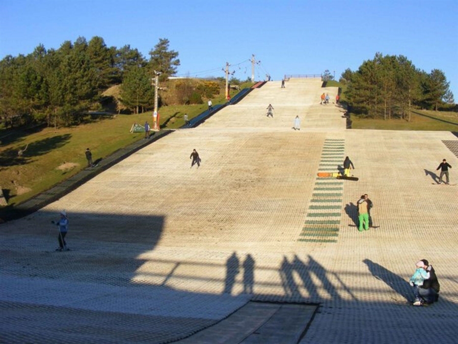 Ski & Activity Centre - Dry Ski Slope