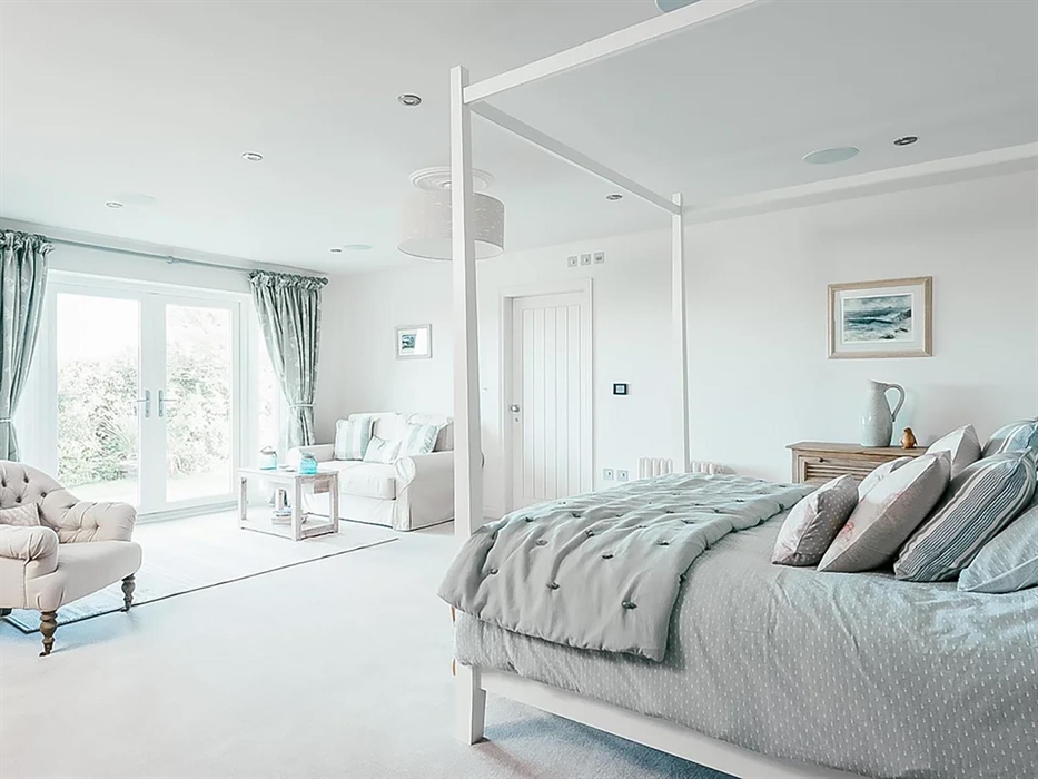 The Retreat – Luxurious Spacious Bedrooms