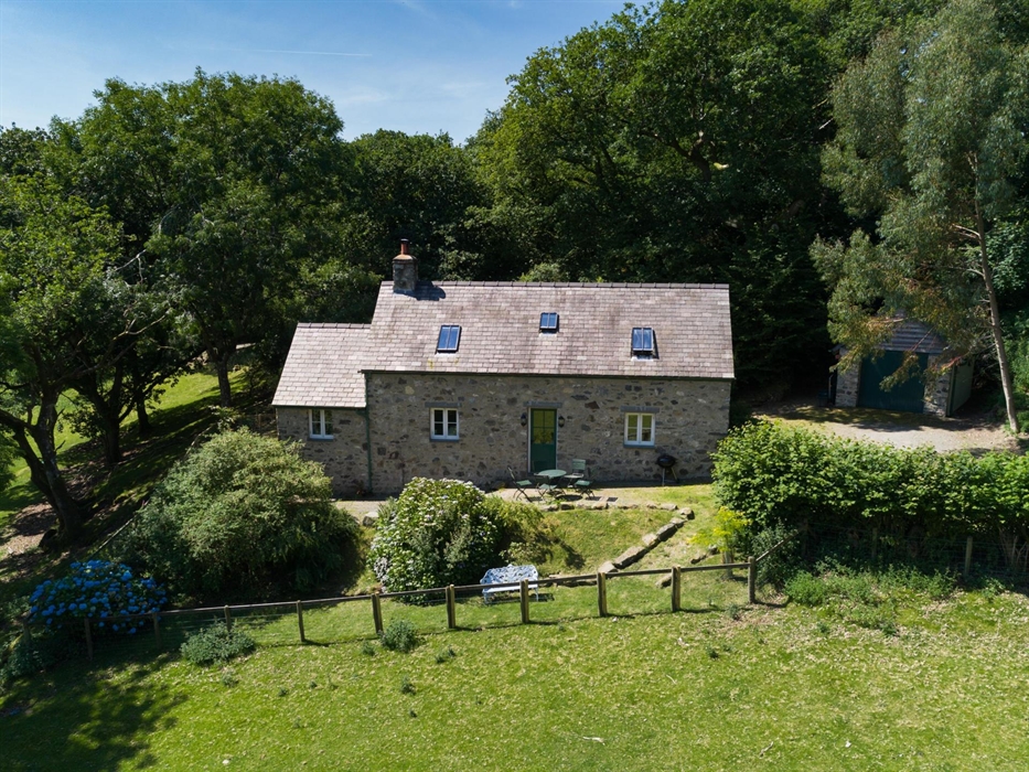 Holiday Cottage - Sleeps 5 - Self Catering