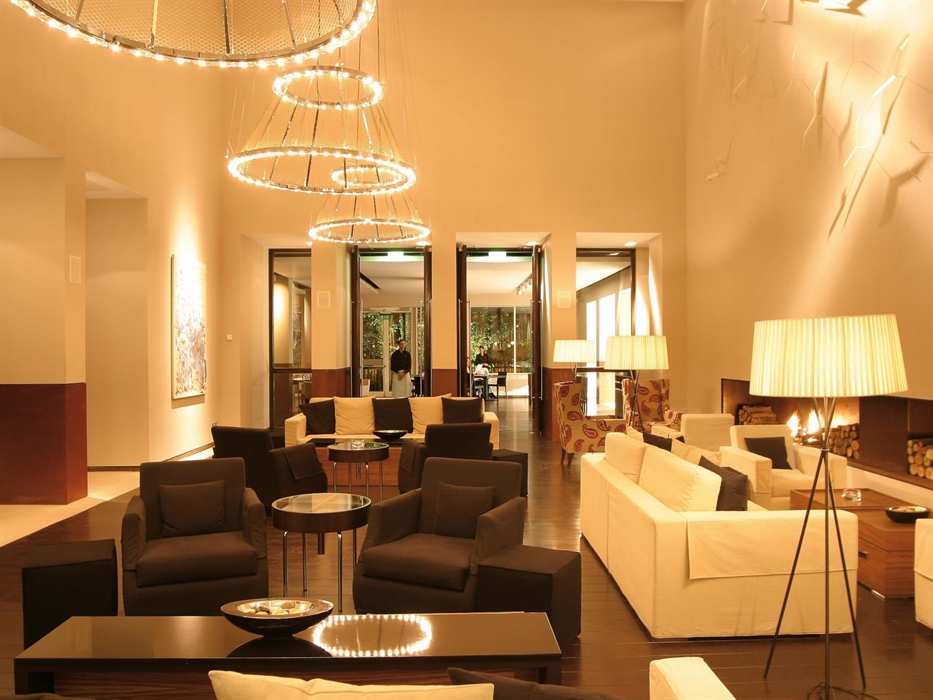 Lounge area at Park Plaza Cardiff