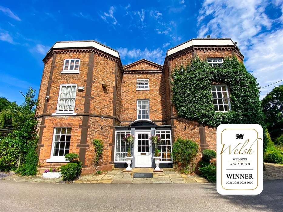 Enjoy beautiful hotel greenery