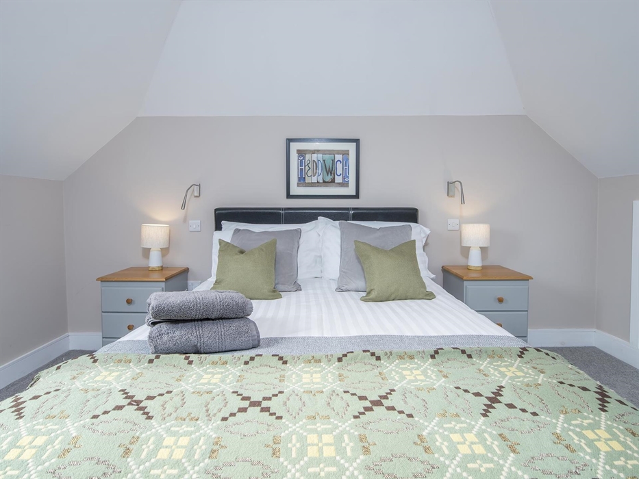 King Bedroom upstairs