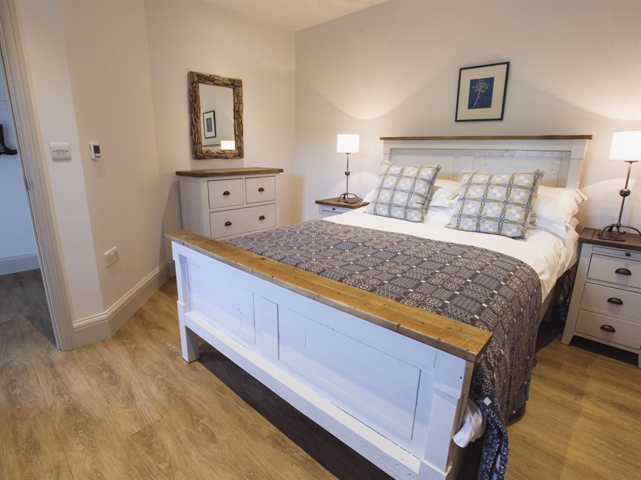 dog friendly holiday cottage wales