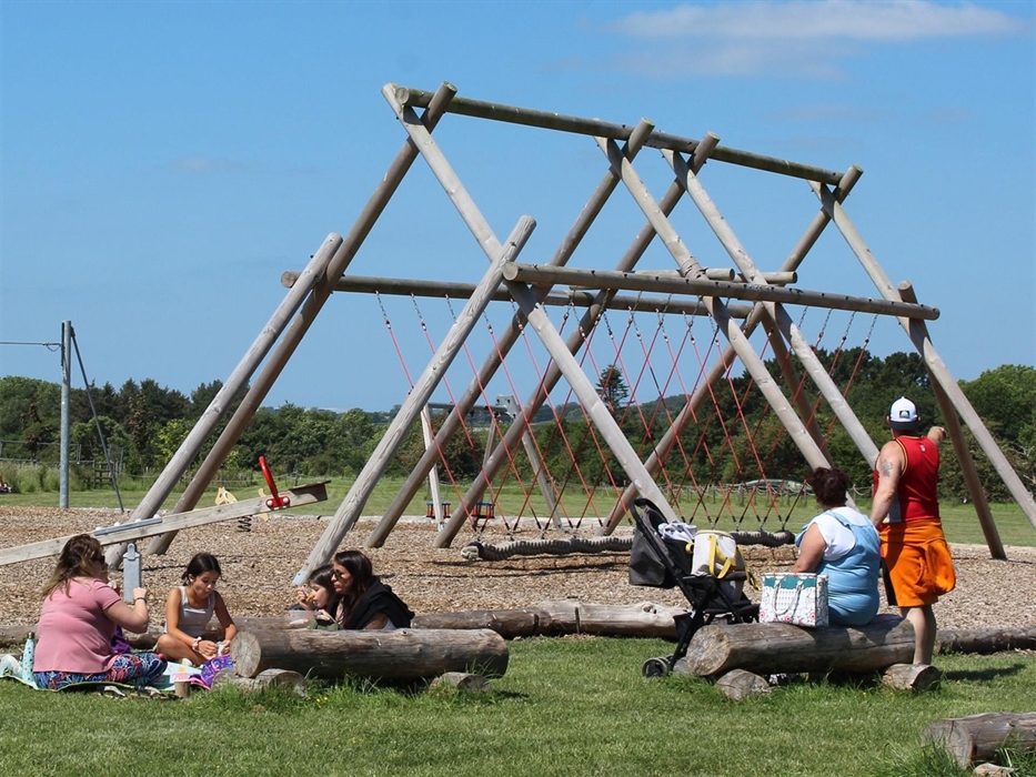 Explore numerous play zones tailored for every age group, ensuring fun for all throughout the park!