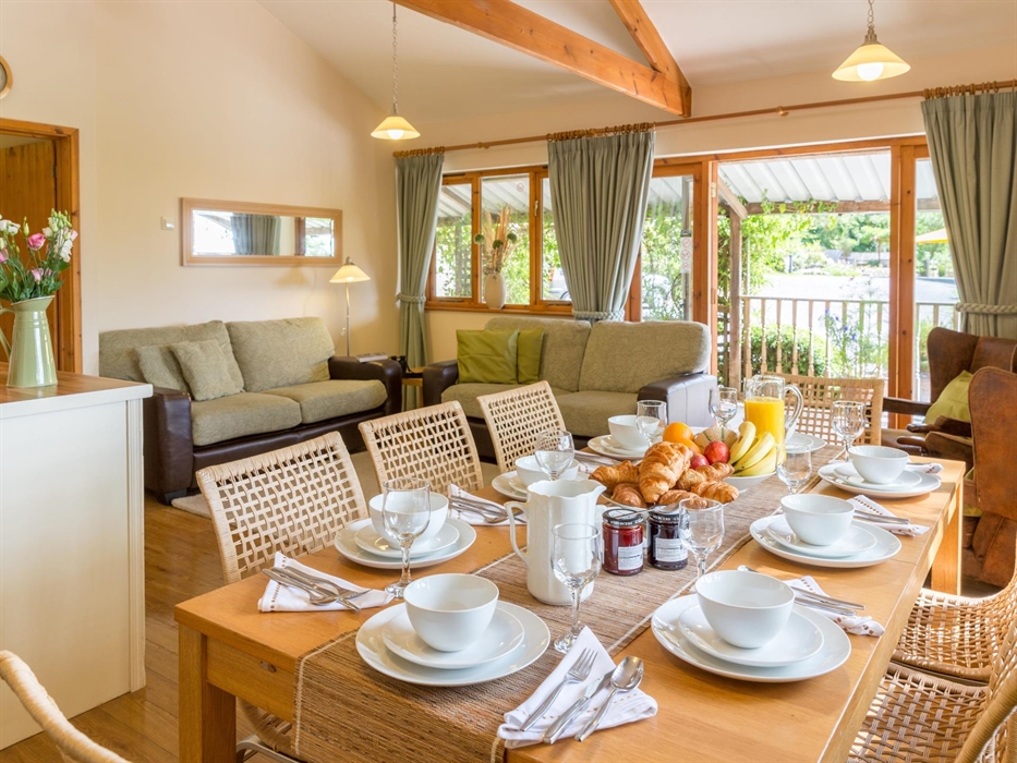 Large accessible, step free property. Open plan living and dining area. 4 bedrooms sleeping 8 and a playroom. Profiling bed in the single room. Invaca