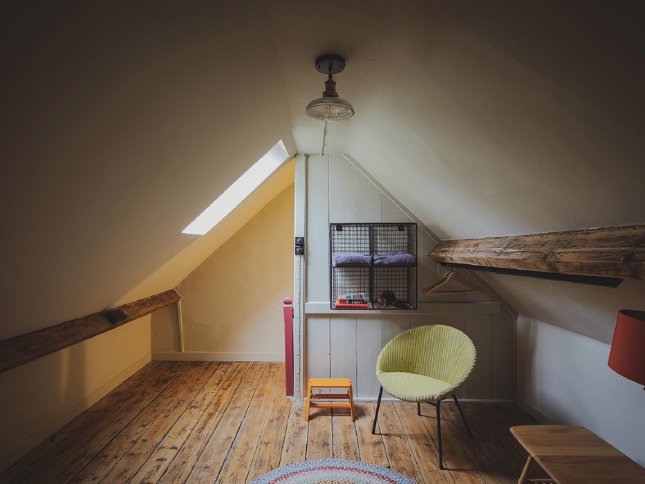 Separate sitting room serving the double bedroom