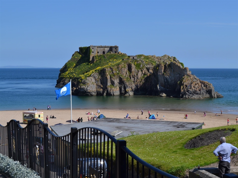 Tenby Castle Beach