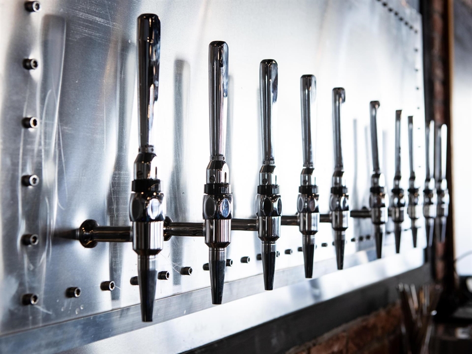 Mad Dog Brewery Co Tapwall